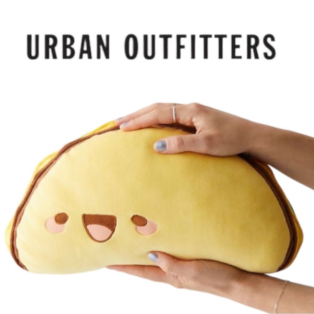 Smoko Urban Outfitters UO Taco Mochi Plushie NEW